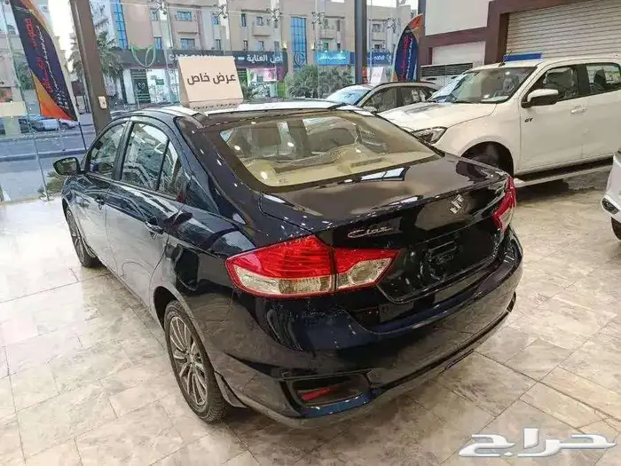 سوزوكي سياز ستاندر 2025 1