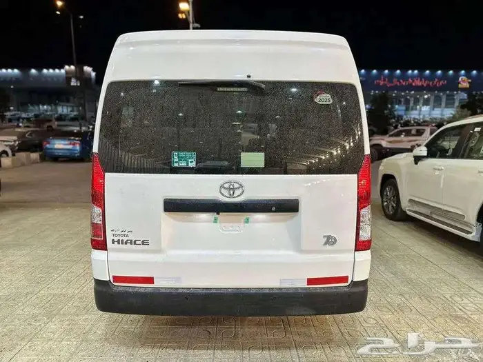 تويوتا هايس بنزين قير عادي 2025 كاش واقساط 6