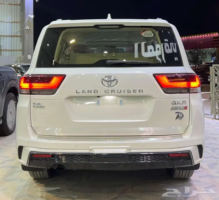 تويوتا لاندكروز GXR_S بنزين 2025 وارد الساير كاش او اقساط 3