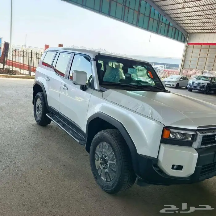برادو تي اكس ال 1 ابيض بنزين 2025 اقل سعر كاش واقساط 12