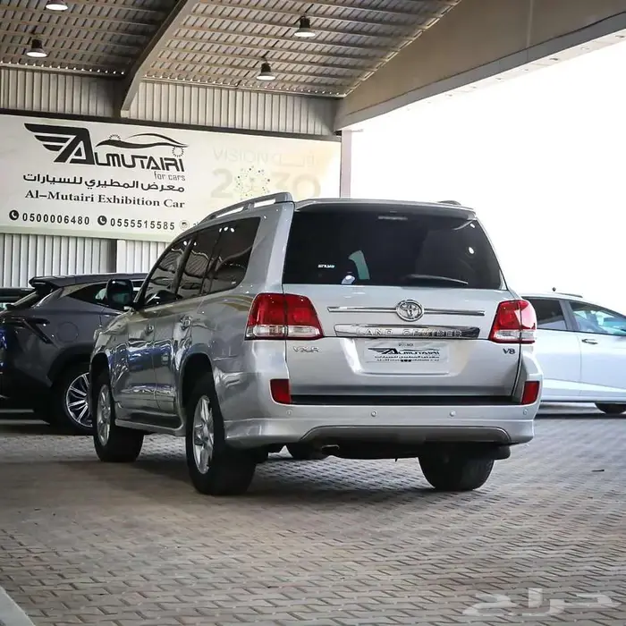 تويوتا لاندكروزر VXR موديل 2010 12