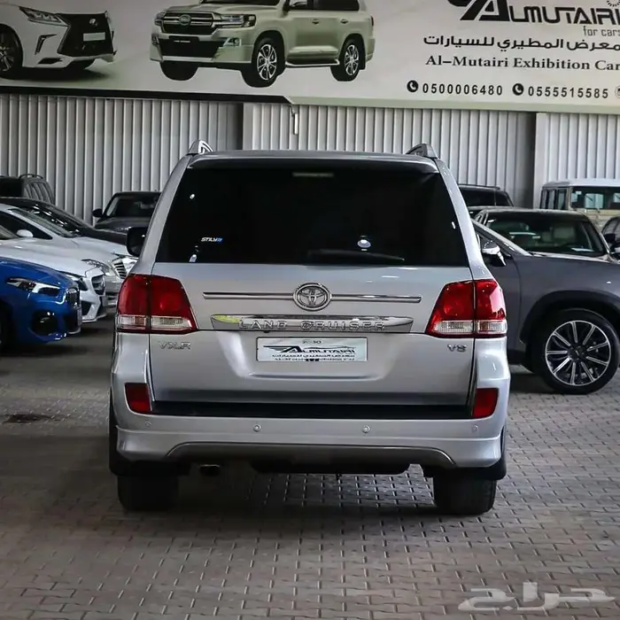 تويوتا لاندكروزر VXR موديل 2010 13
