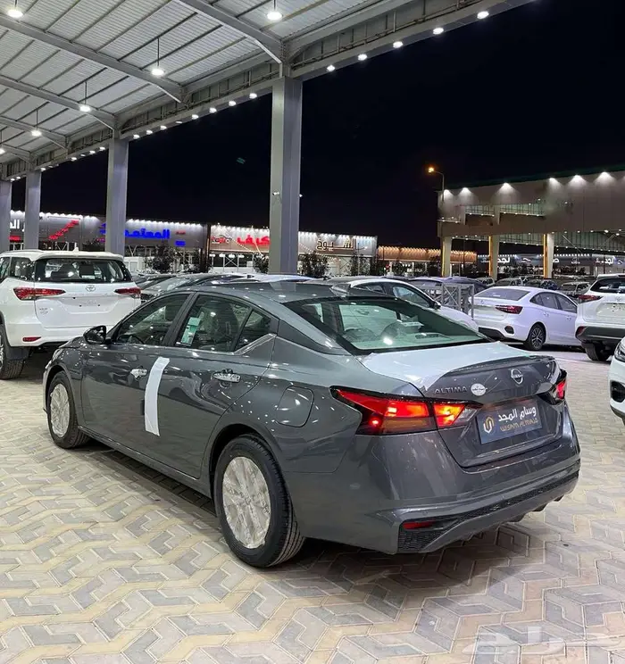 نيسان التيما 2.5 ستاندر 2025 كاش واجار منتهي بتمليك 9