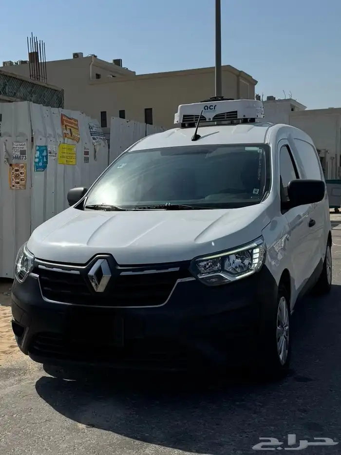 رينو فان اكسبريس ديزل 2023 ثلاجة 5