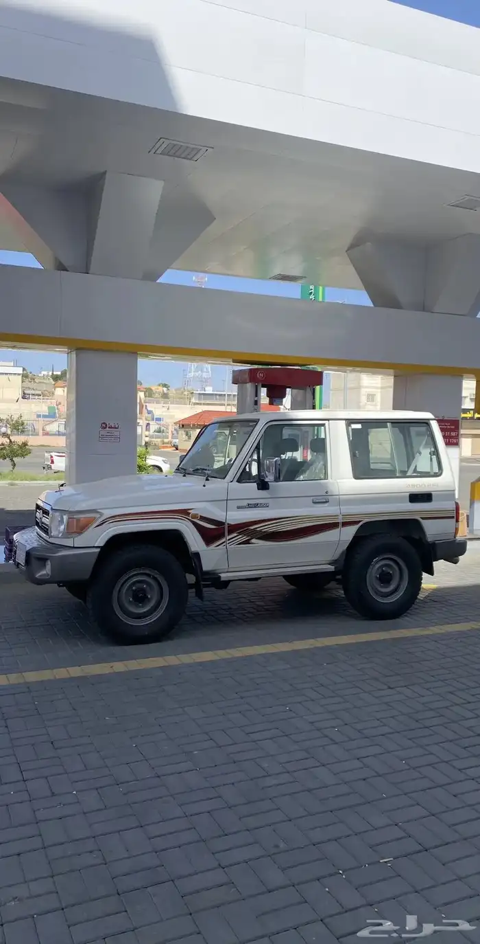 مطلوب ربع من 7 ل 9 0