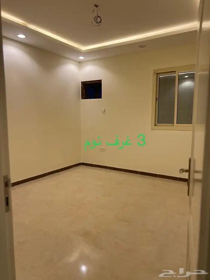 ملحق كامل للايجار 6 غرف مع السطح 3