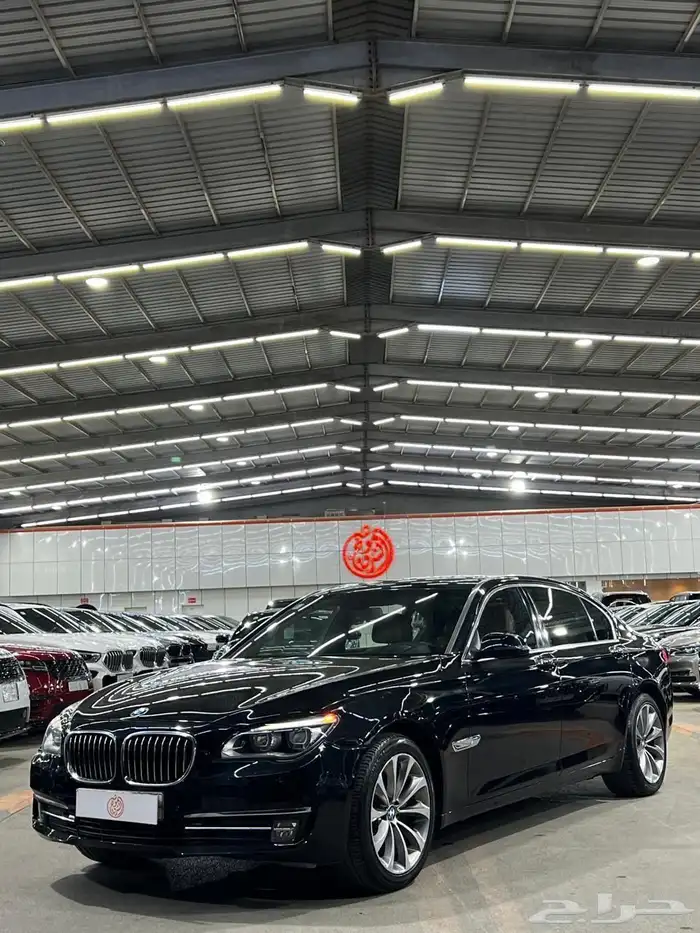 بي ام دبليو 730Li موديل 2015 0