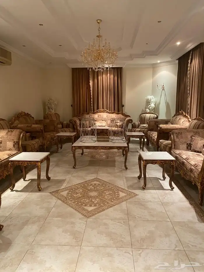 كنب شبه جديد و نظيف 2