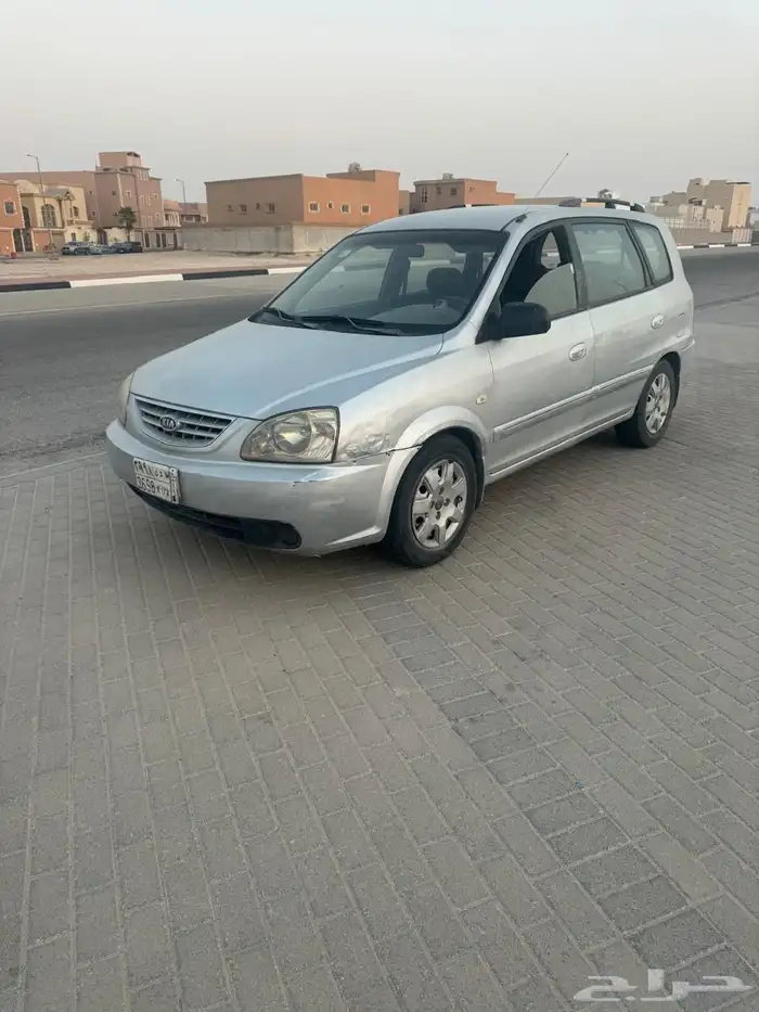 كيا كارنس واجن 2