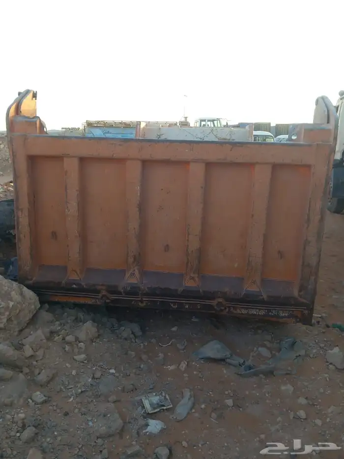 صندوق ملر 16متر نضيف ماقدتحمل حجر 1