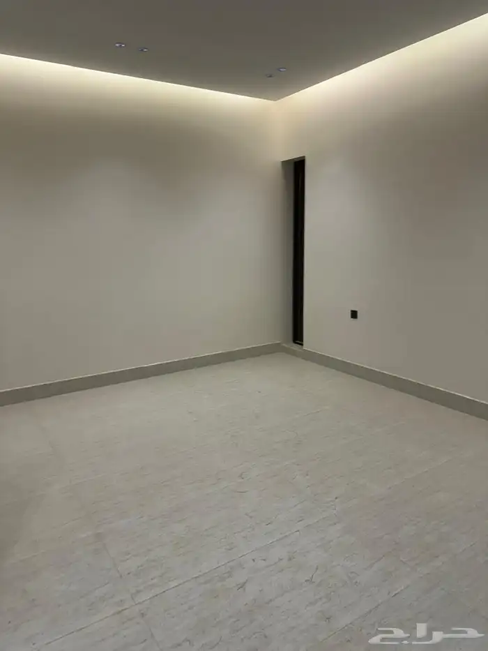 فله للبيع بتصميم مميز 4