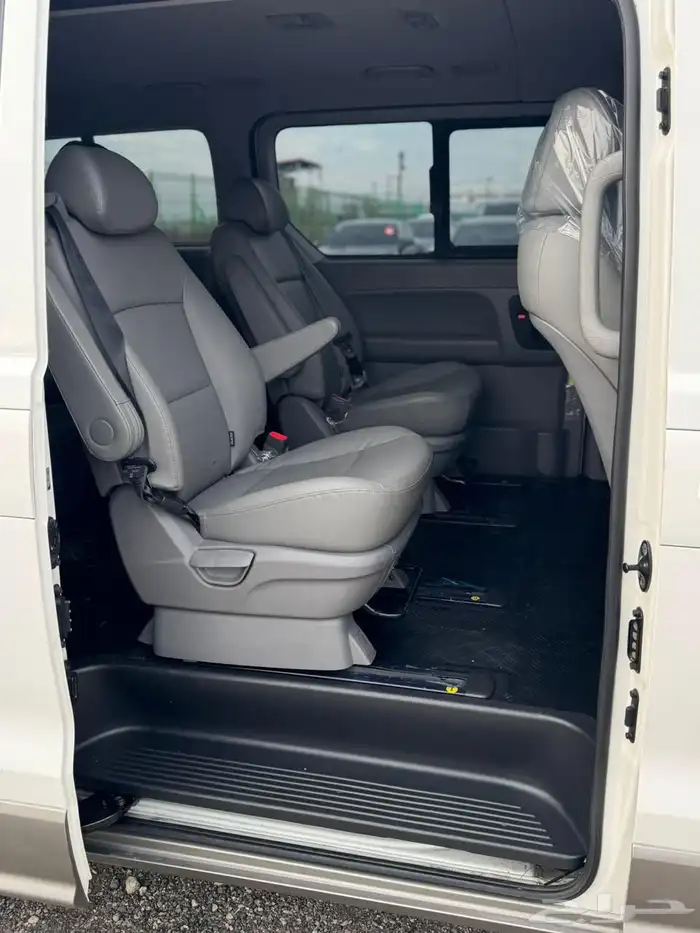 هيونداي H1 2021 دبل ديزل فل كامل (بحالة ممتازة) 8