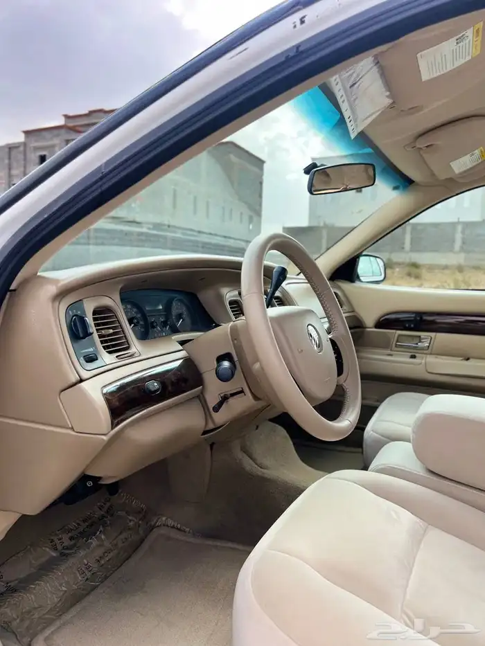 فورد جراند ماركيز GS ابيض قمه في النظافه 11