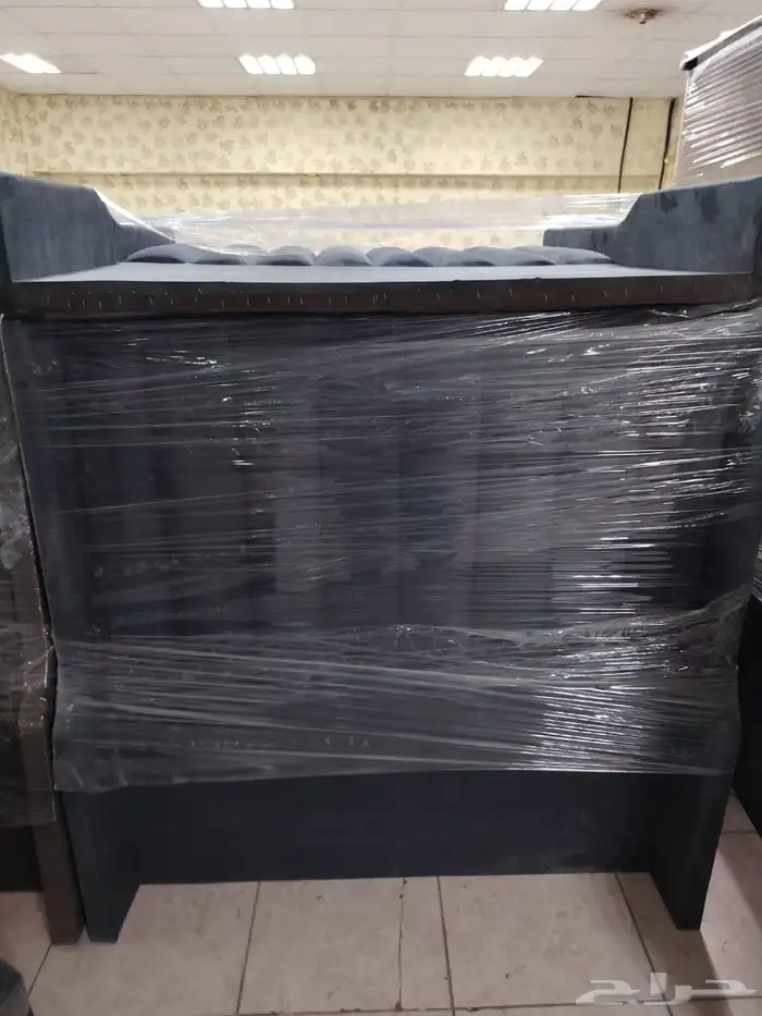سرير مرتبه بطانيه دولاب غرفه نوم جلد بوكس كمدينه 31