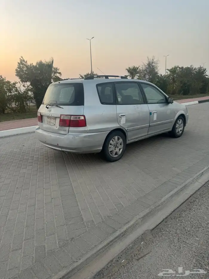 كيا كارنس واجن 1