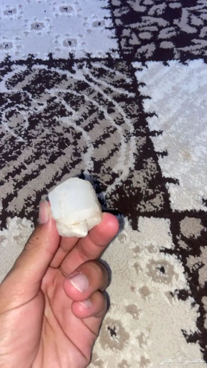 حجر نادر للبيع 3