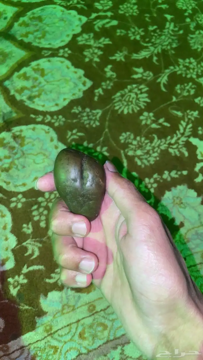 حجر نادر للبيع 2