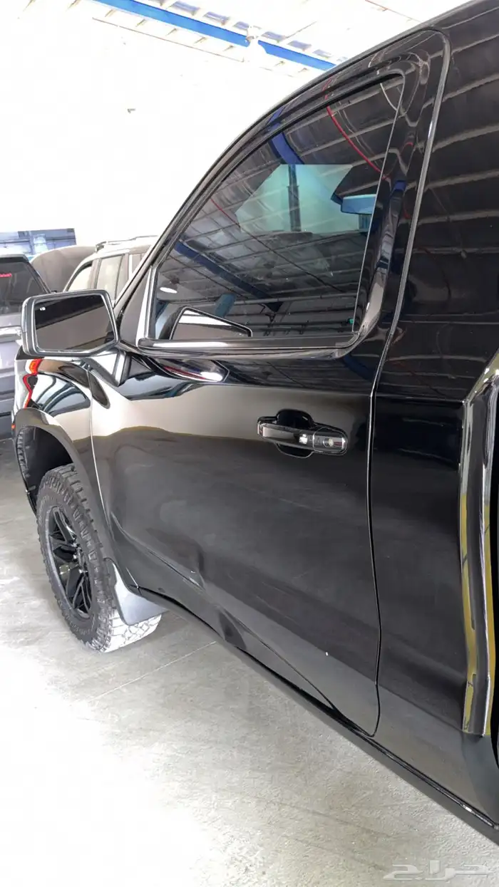 باب سائق سلفرادو 2