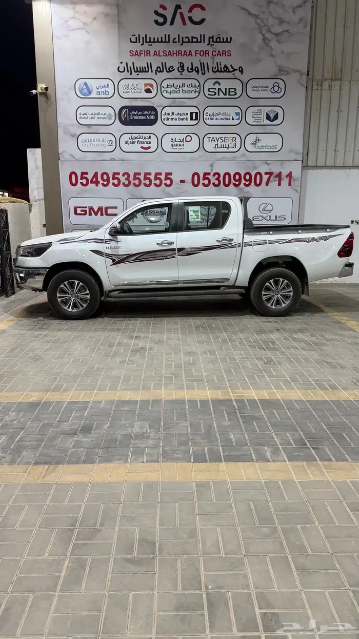 تويوتا هايلوكس GLX-S - 2025 - بنزين - قير عادي 1