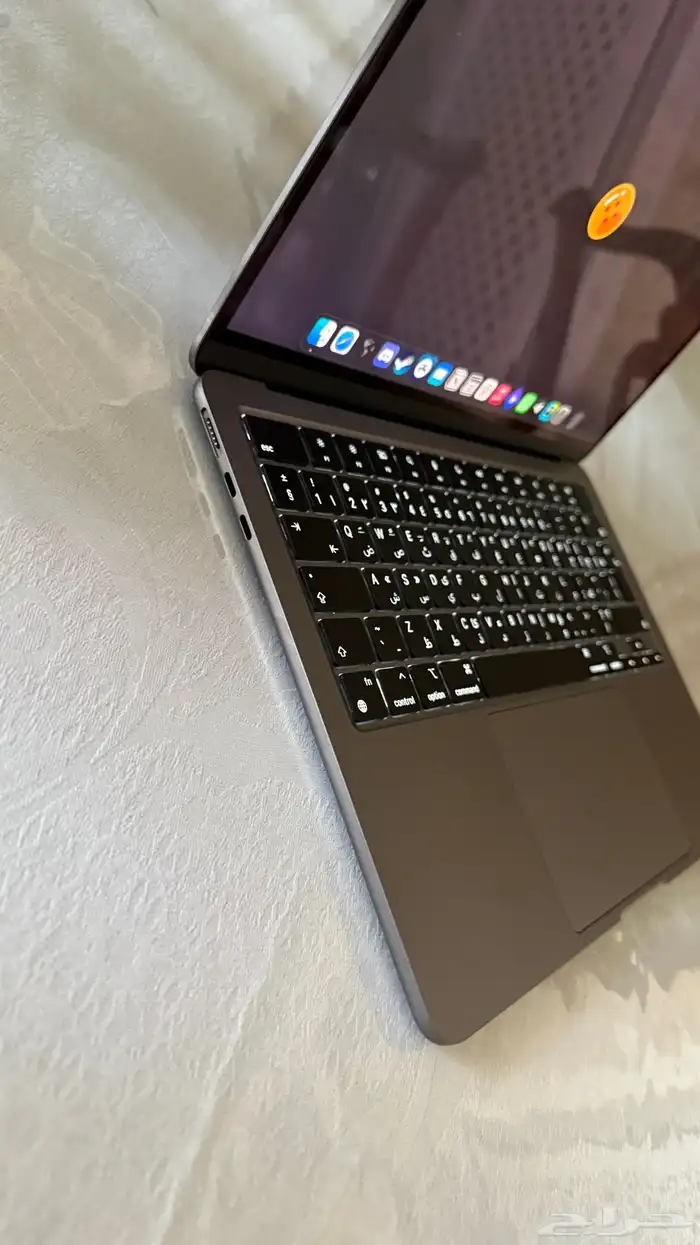 ماك بوك اير m3 2