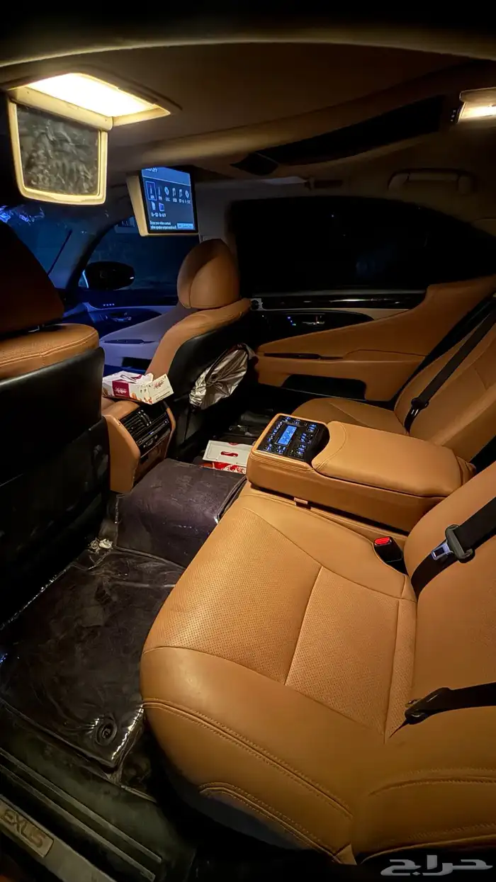 لكزس LS460L موديل 2013 17
