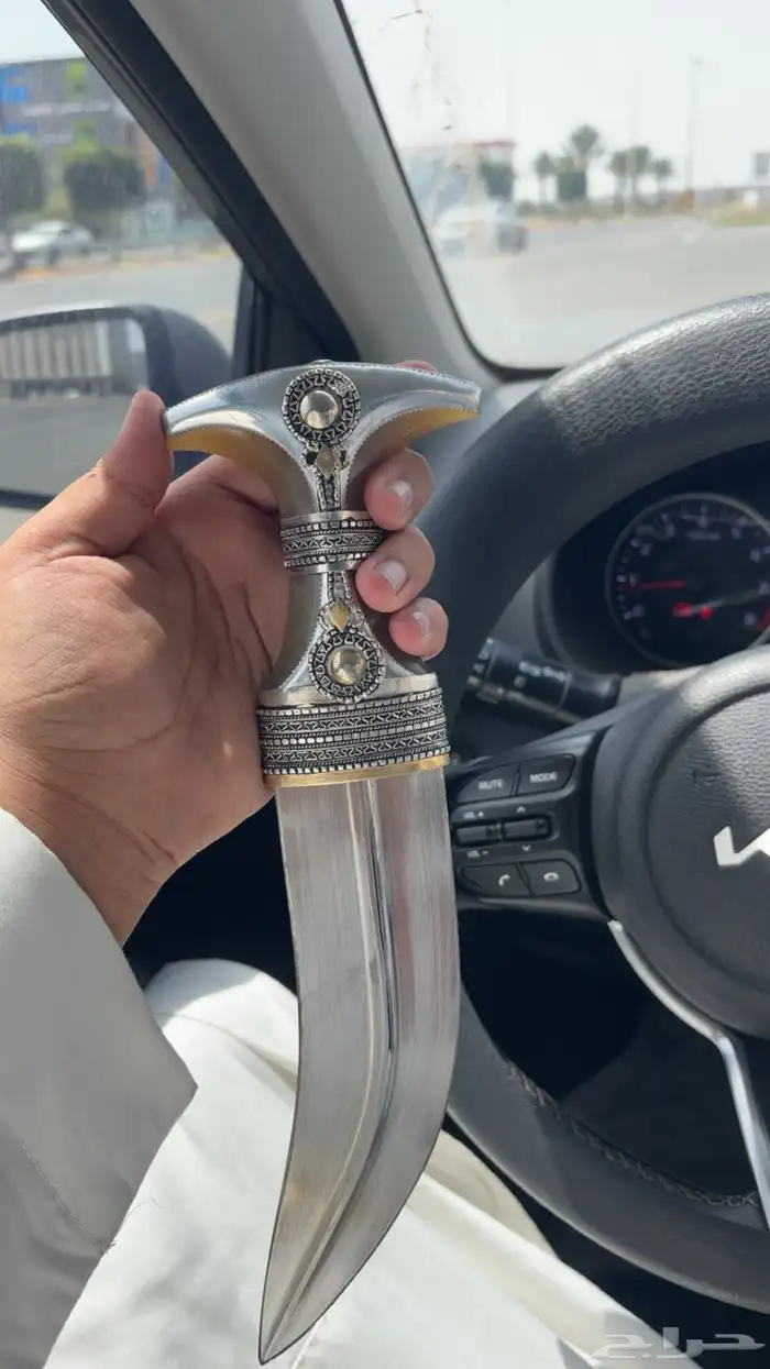 خناجر وجنابي قرون طبيعي وحك زراف ووتر 7