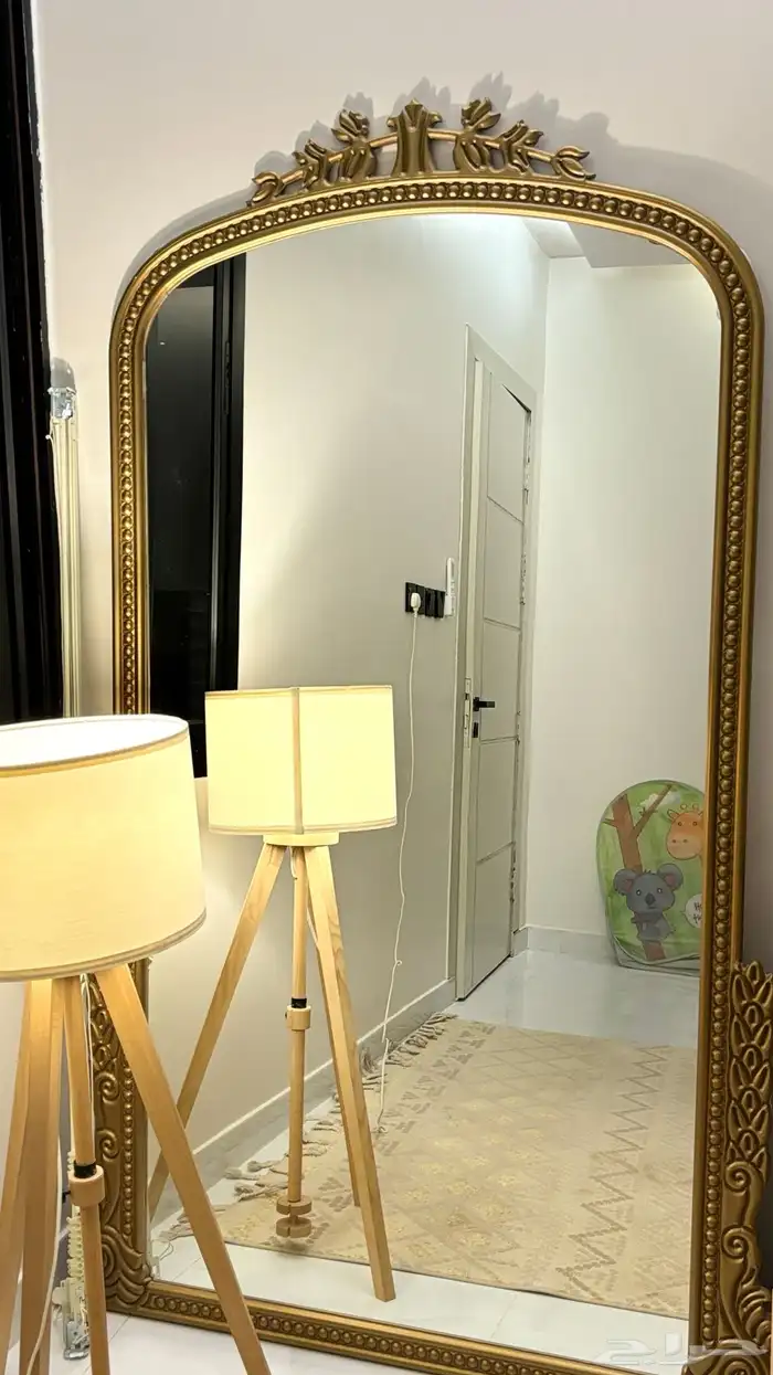 مرايه جداريه متر في طول 180 جديده وجودتها منتازه 3