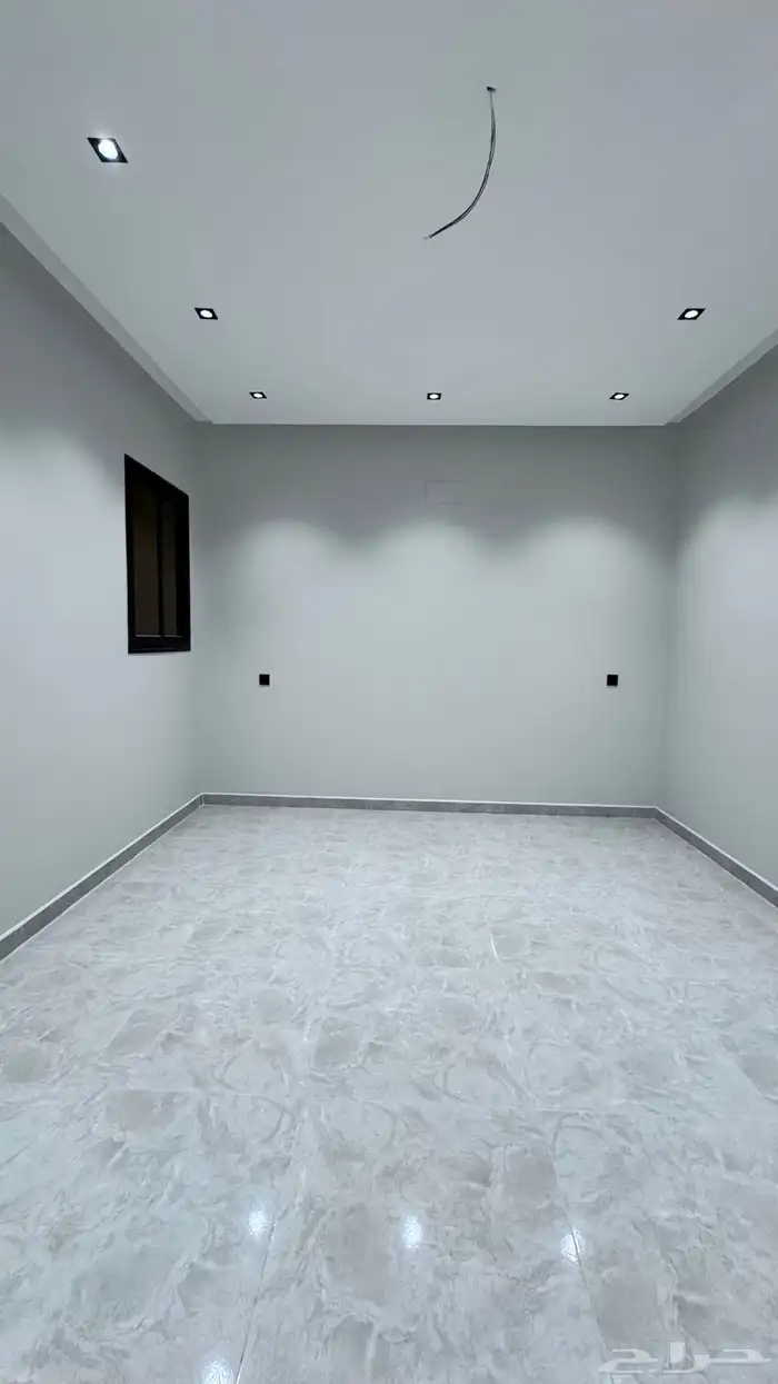 للبيع فله دوبلكس عل زاويه طريق الثمانين 7