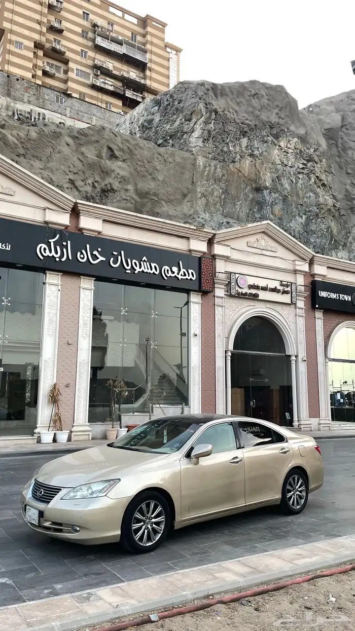 لكزس es350 موديل 2009 للبيع . 3