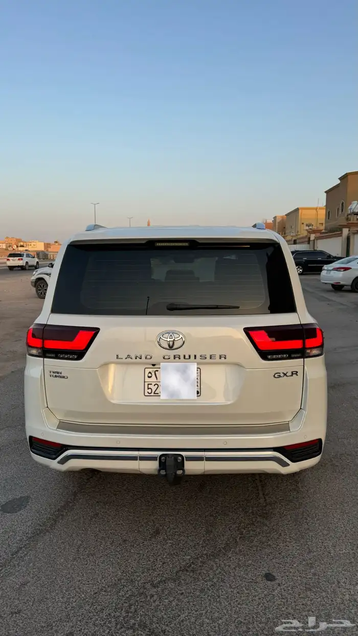 لاندكروزر GXR 3 2024 18