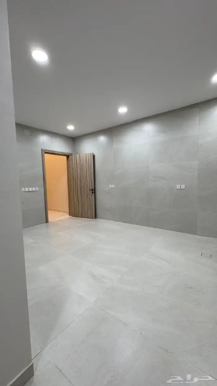 للبيع دور ارضي فاخر في عنيزه 3