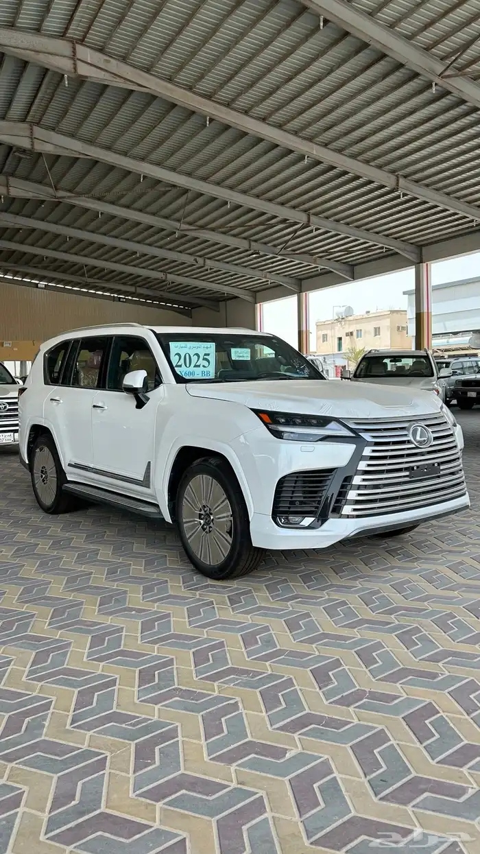 لكزس LX600 سعودي أبيض داخلية جملي 2025 (بطاقة جمركيه) 2