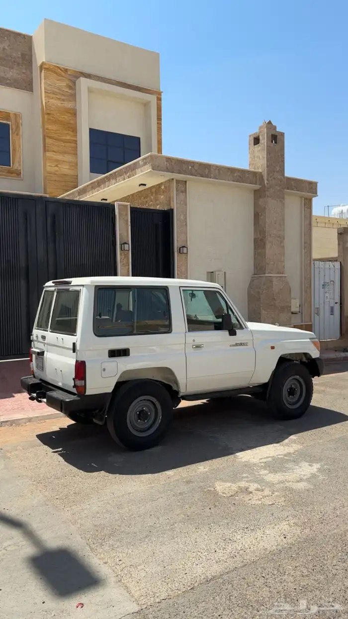 للبيع جيب ربع 2007 10