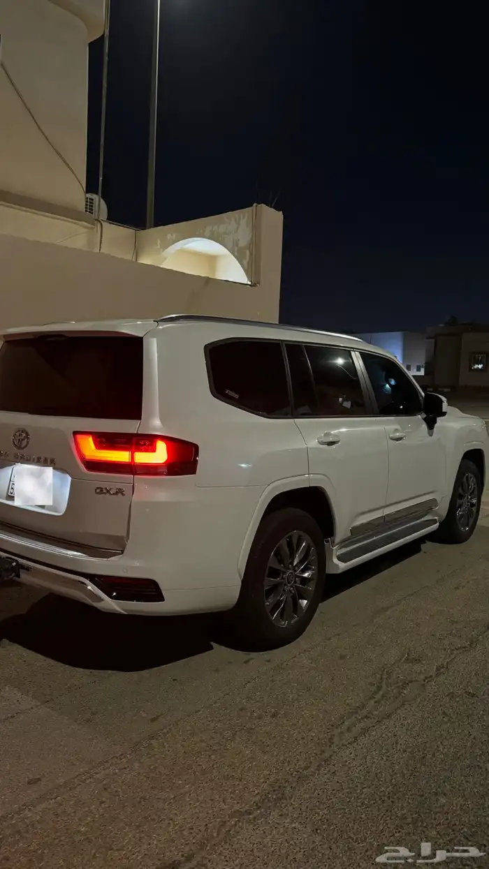 لاندكروزر GXR 3 2024 19