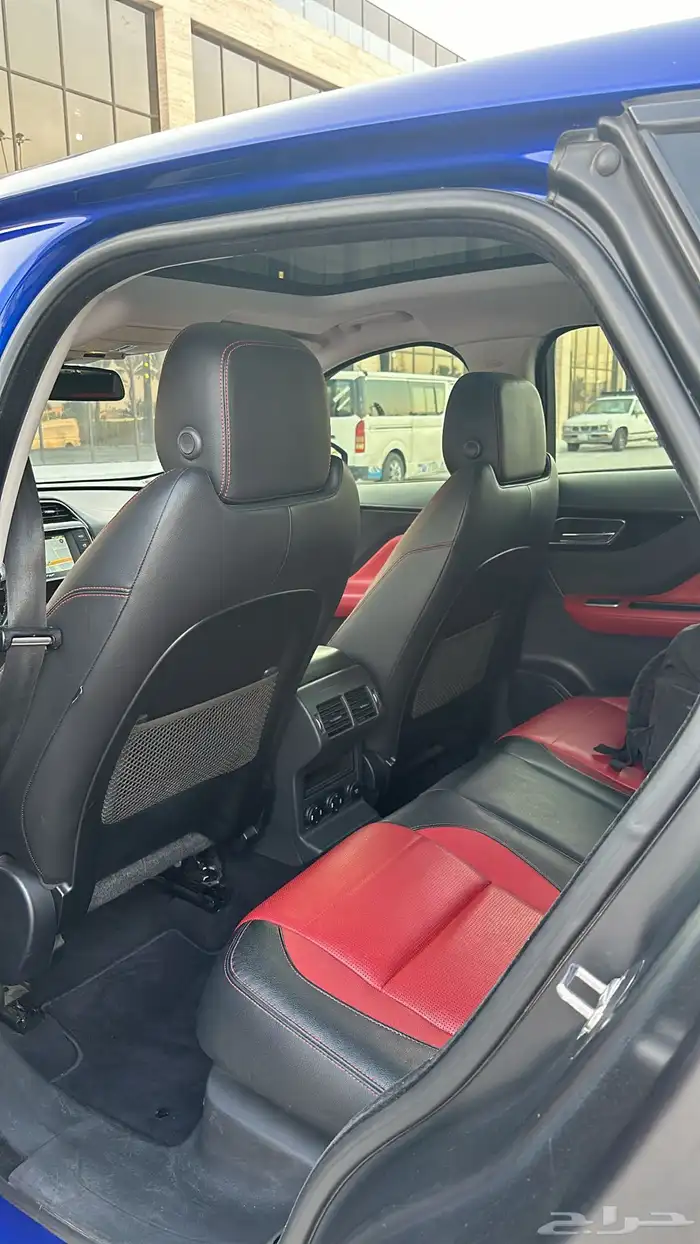 جاكوار F Pace R Sport 11