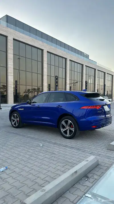جاكوار F Pace R Sport index