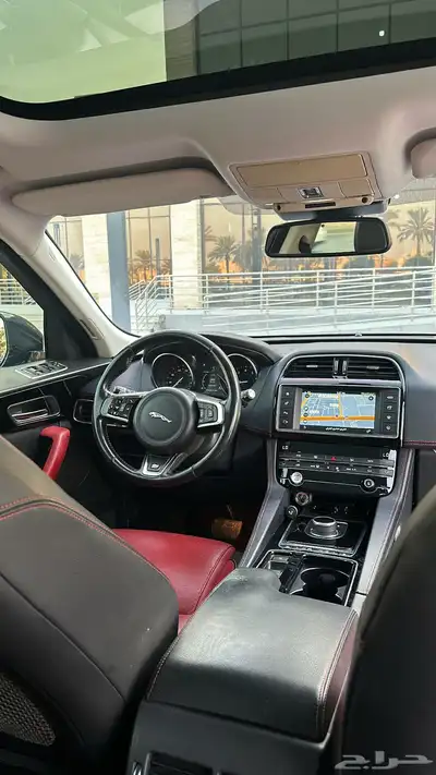 جاكوار F Pace R Sport index