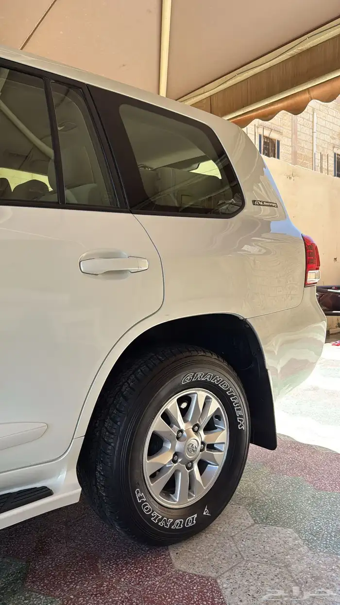 لاندكروزر 2011 -60عام 4