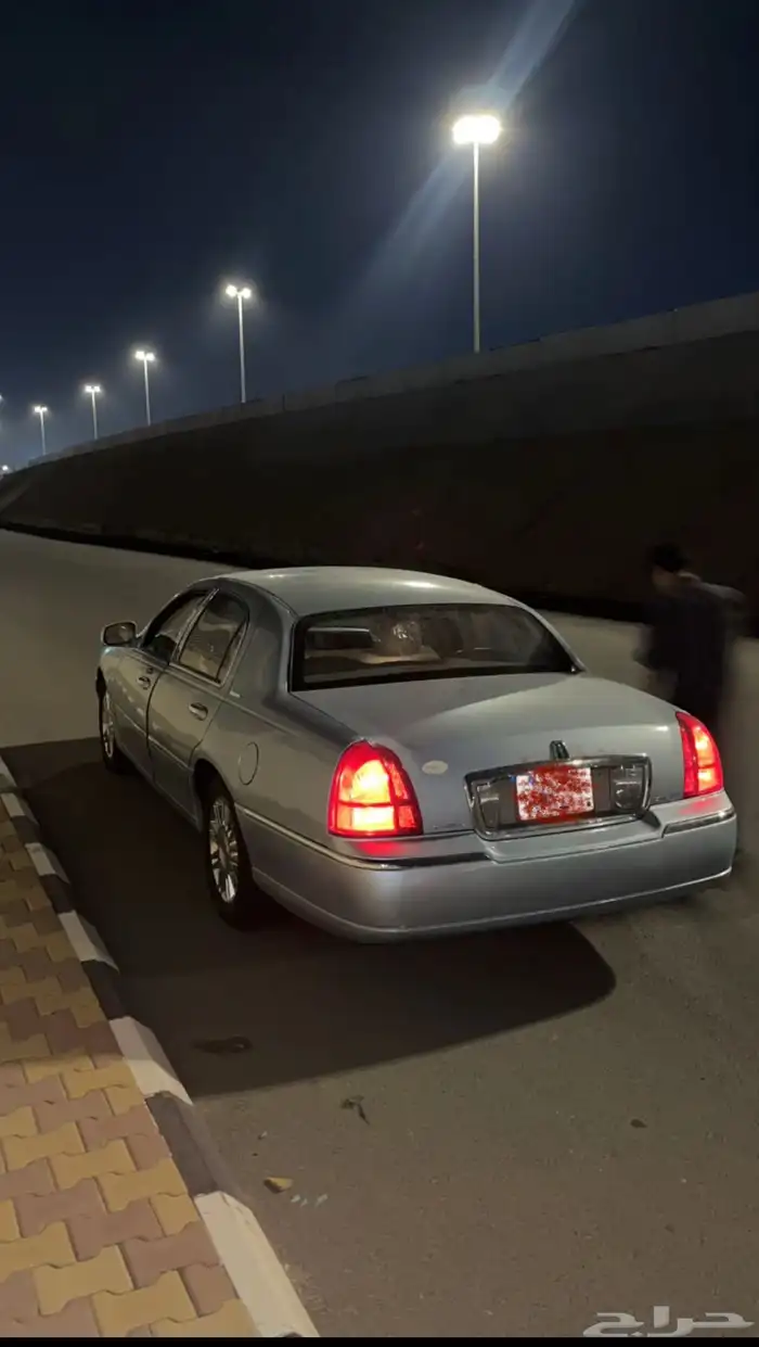 لينكون تاون كار 2010 1