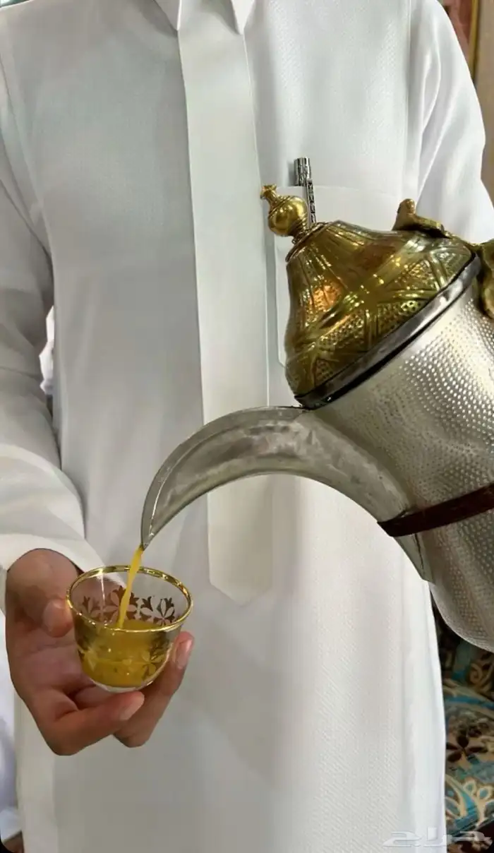 قهوجي وصبابين قهوة قهوه صباب صبابين صب قهوة قهوجين ضيافة 7