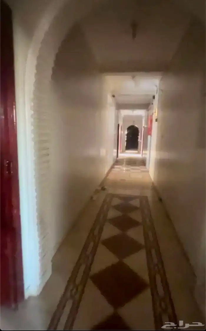 للبيع عمارة في مخطط العزيزية م738 على شارعين 20غربي20شمالي 4