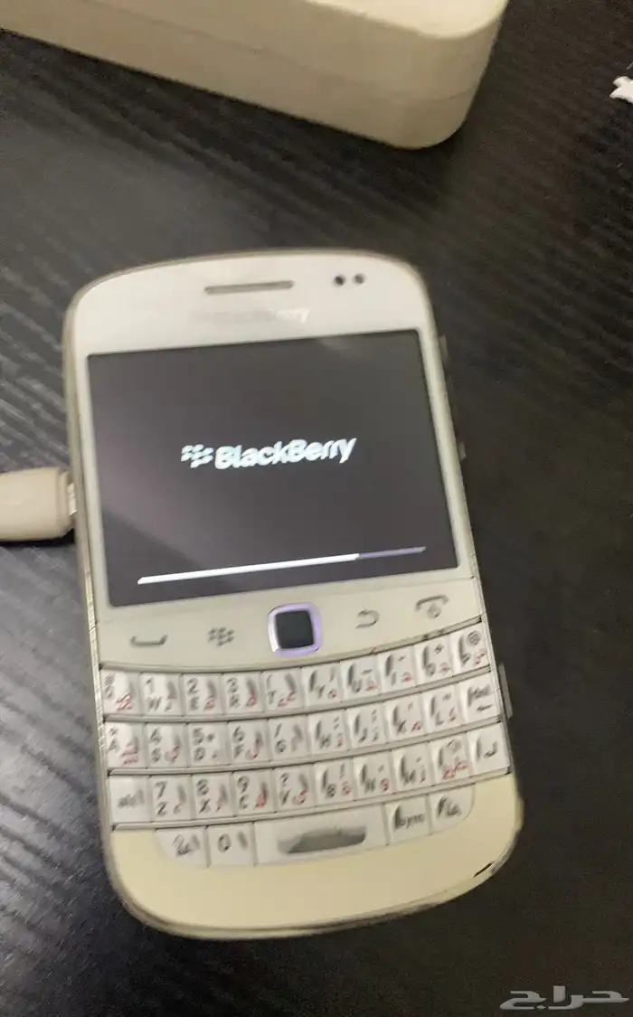 بلاك بيري 9900 ابيض وتورش9800اسود 0