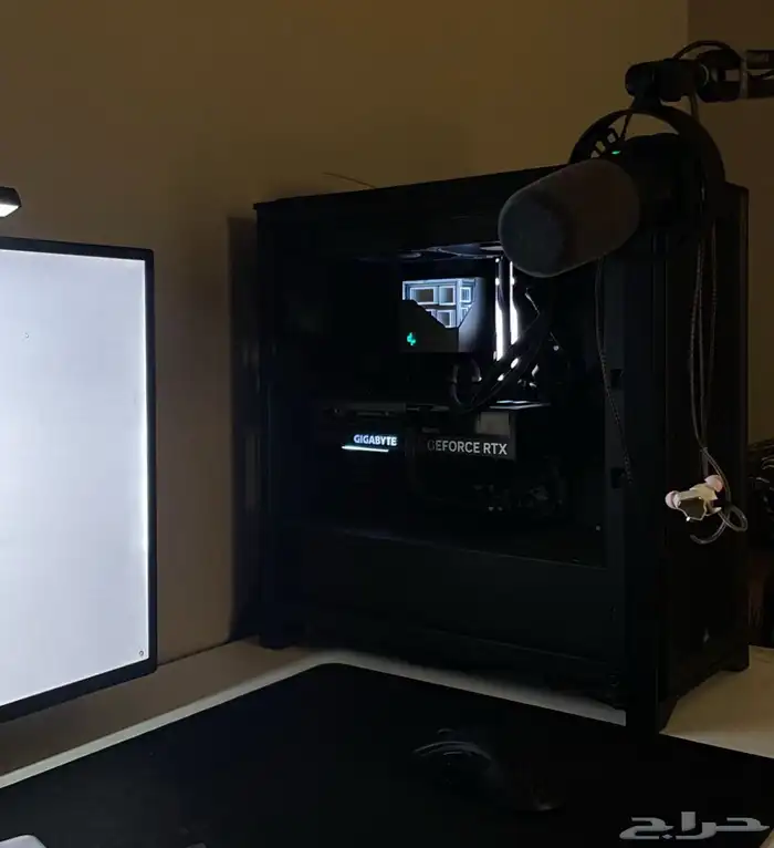 PC 4070 - بي سي 1