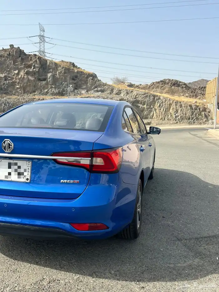 ام جي5 2022 فل كامل 1