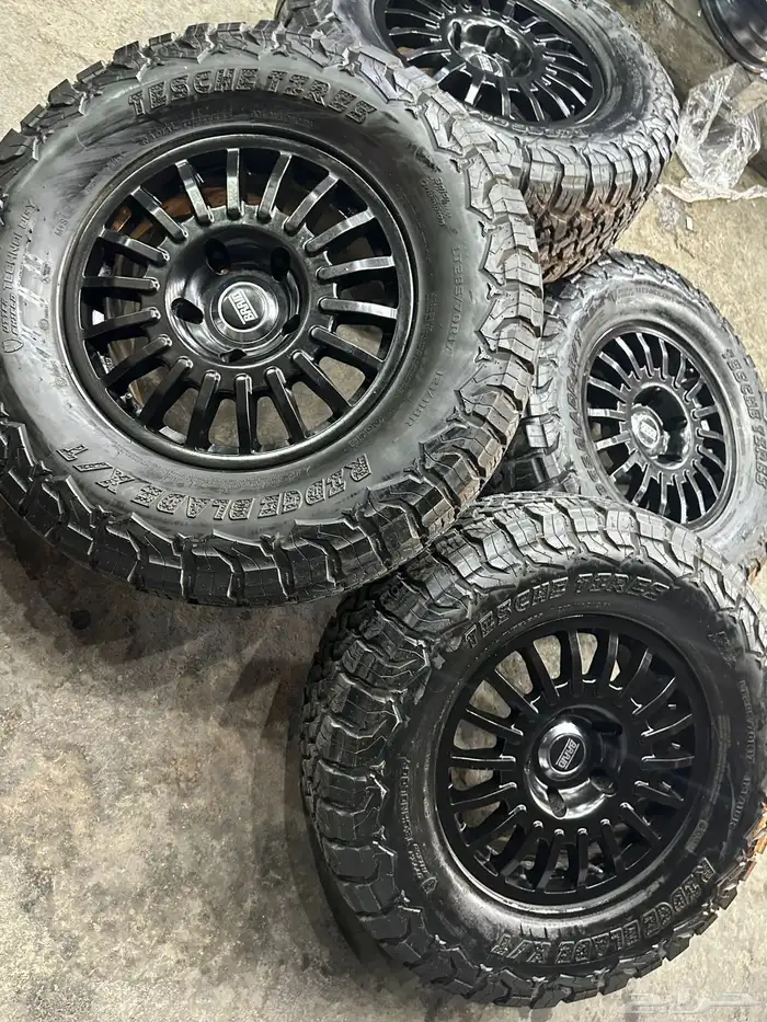 كفرات نص حجرية مع جنوط برايد. الكفرات 23 15