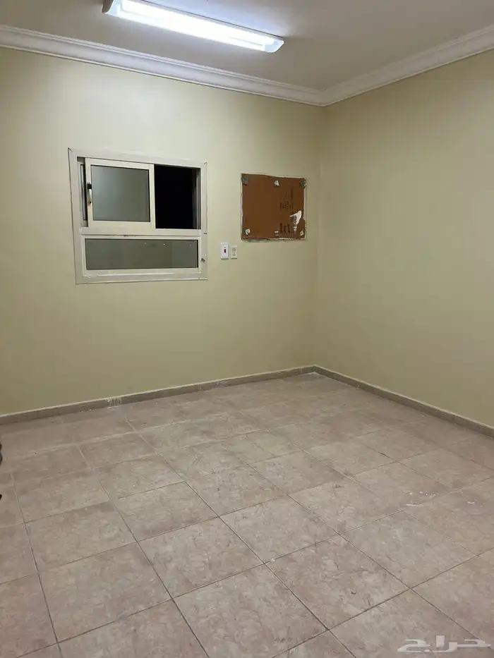 شقق عزاب في رأس تنورة للإيجار 3