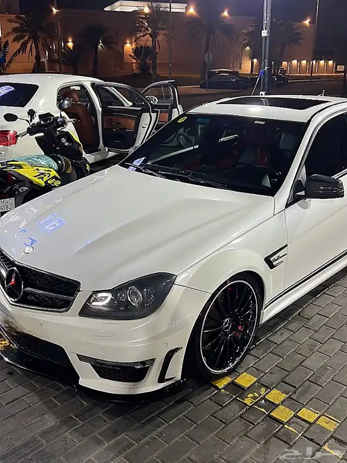 مرسيدس C63 Performance Package 2012 6