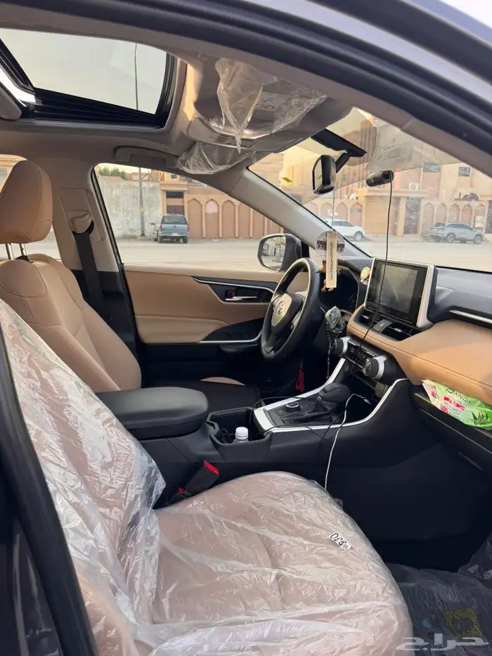 راف فور هايبرد RAV4 XLE 4X4 HEV 3