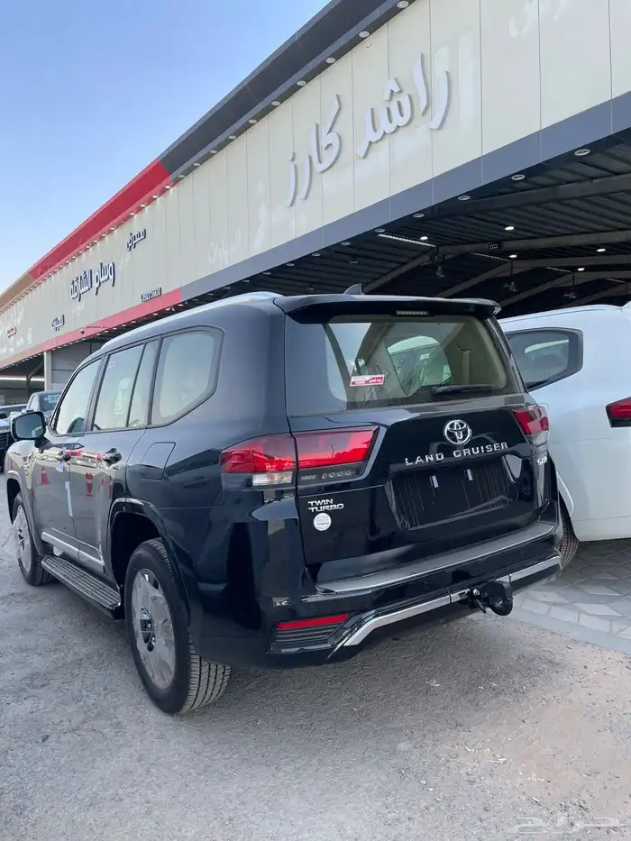 جي اكس ار 2025 L4 بنزين سعودي متوفر اللون الابيض والاسود 11