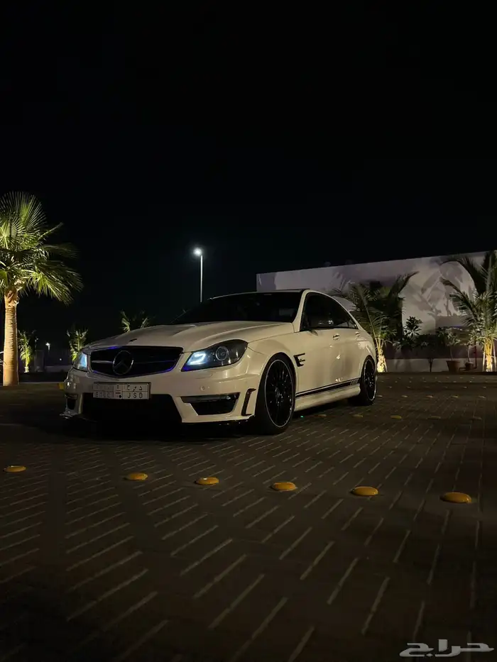 مرسيدس C63 Performance Package 2012 13
